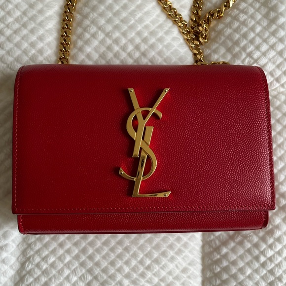 Saint Laurent KATE SMALL CHAIN BAG IN GRAIN DE POUDRE EMBOSSED LEATHER - Picture 3 of 9